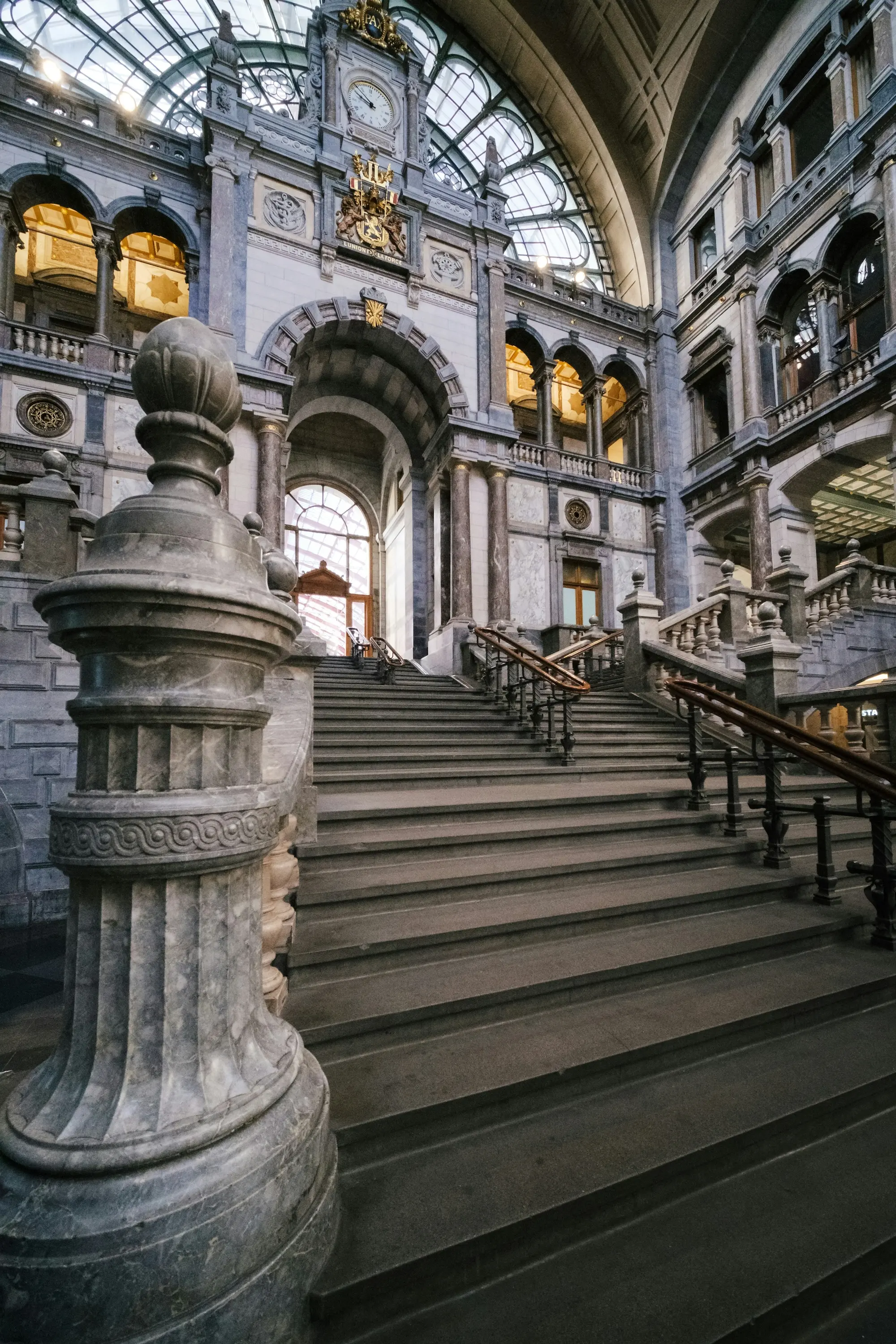 Antwerp by Night: Guided Tour Starting from Antwerp Central Station, Exploring City's Architectural Marvels